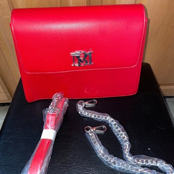 Brand New Badgley Mischka Crossbody Bag Silver Hardware and Additional strap NWT - Picture 4 of 7